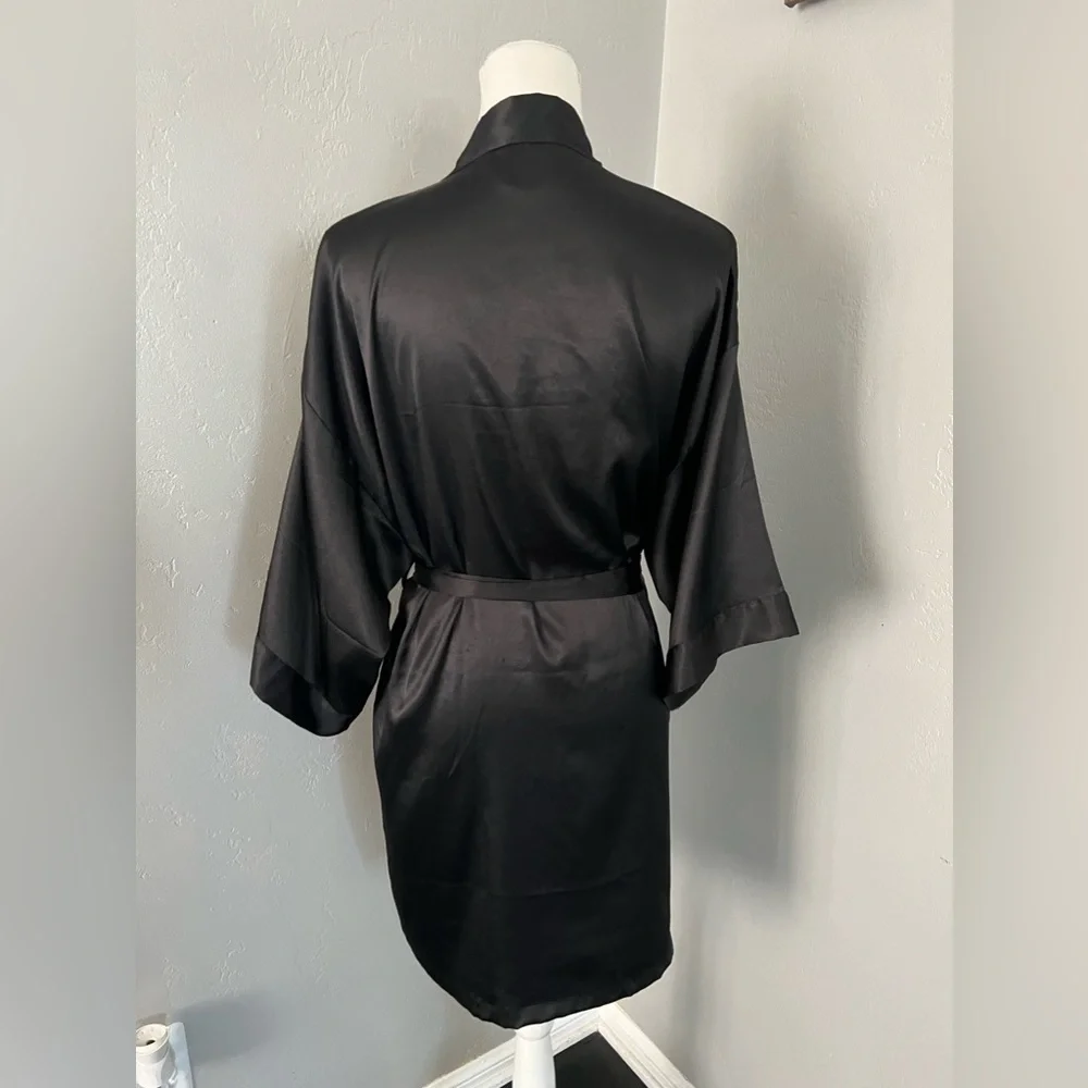 Victoria's Secret Robe Size M